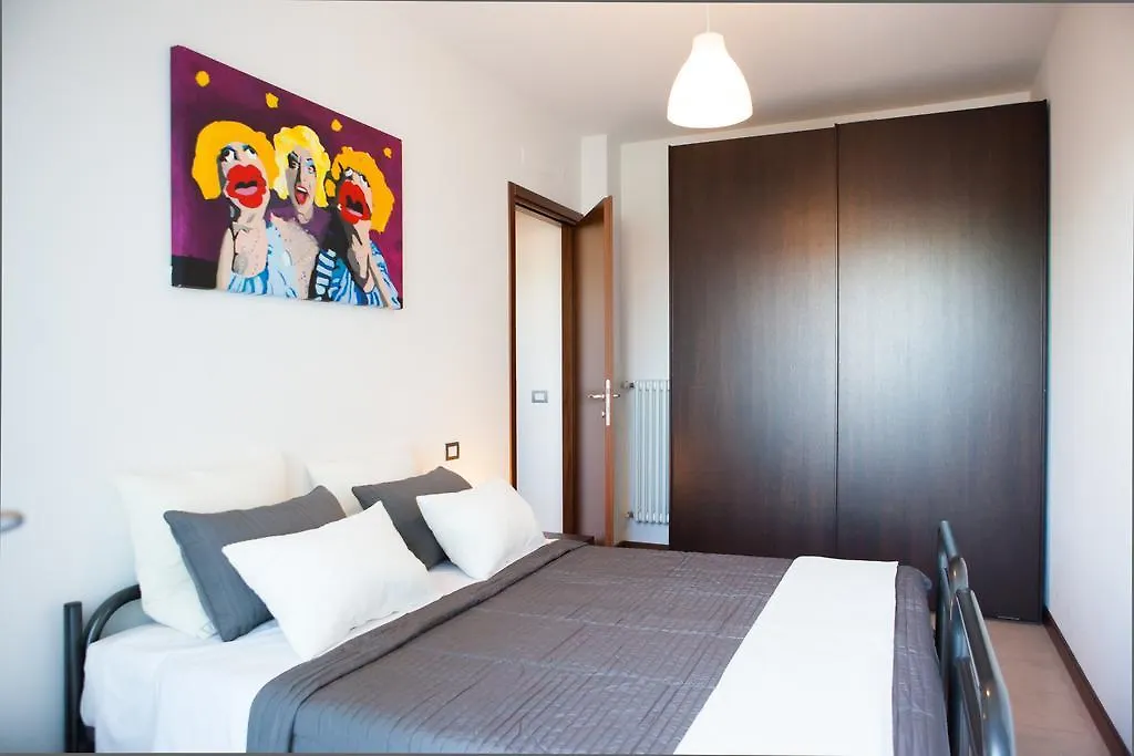 Housing32 Apartments Milan