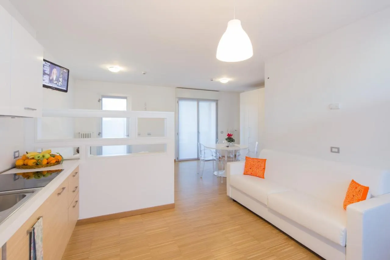 Housing32 Apartments Milan 0*,  Italy